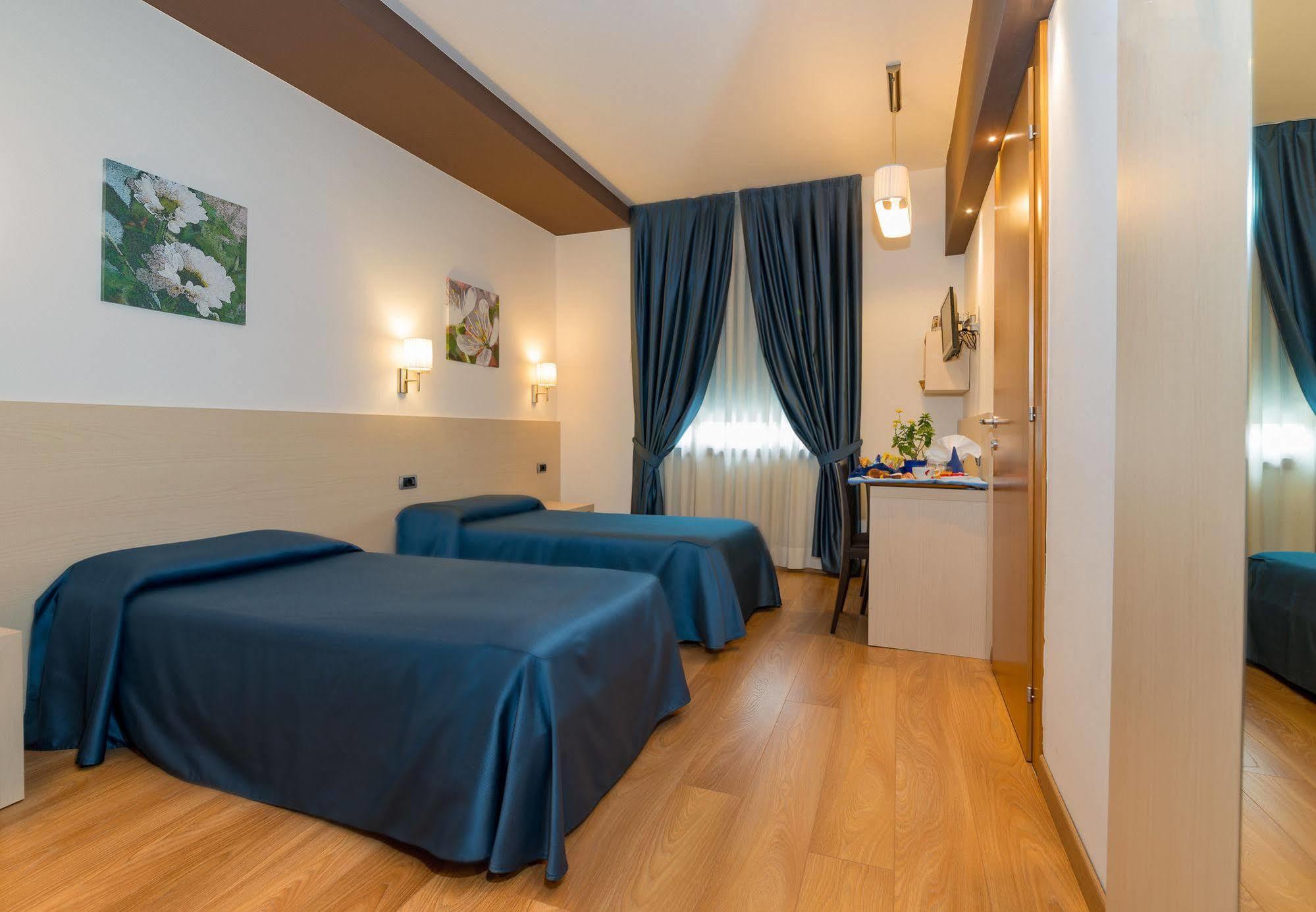 Sam Hotel Monfalcone Exterior foto
